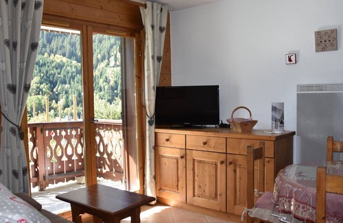 Pralognan-la-Vanoise Apartment | Apartment with terrace - Family-friendly near slopes