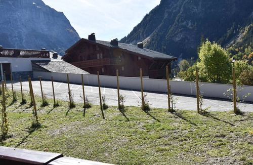 Pralognan-la-Vanoise Apartment | Apartment with terrace - Family-friendly near slopes