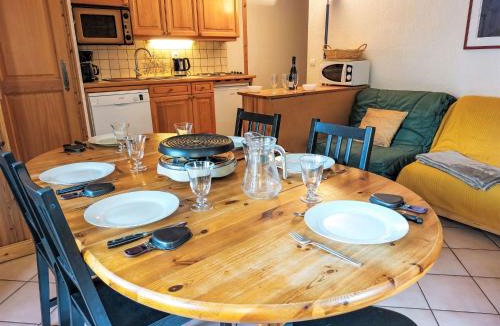 Saint-Gervais-les-Bains Apartment | Apartment Jardins Alpins 8 by Interhome