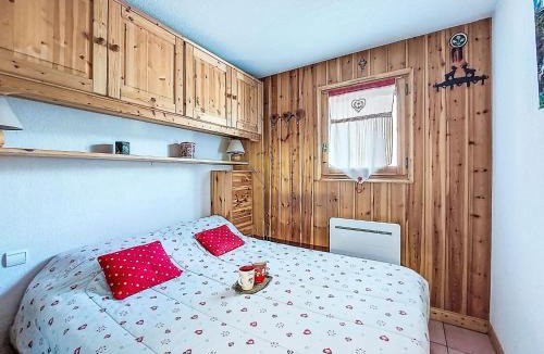 Saint-Gervais-les-Bains Apartment | Apartment Jardins Alpins by Interhome