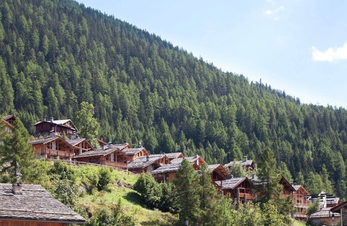 Sainte-Foy-Tarentaise Apartment | Apartment close to ski lift in Sainte Foy