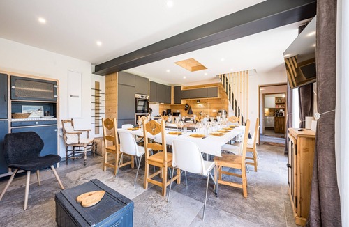 Albiez-Montrond Apartment | Apartment 'Grand Cerf - Albiez Montrond' with Mountain View, Private Terrace and Wi-Fi