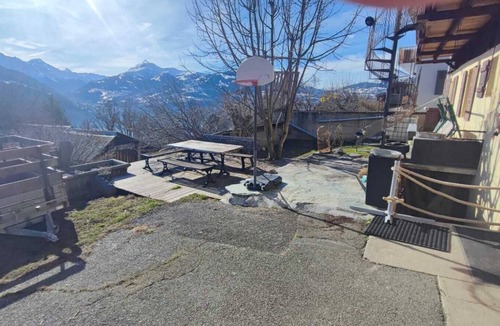 Plateau-d'Assy Apartment | Apartment in a mountain chalet with Mont Blanc view