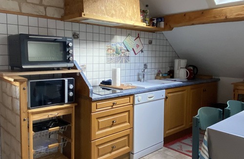 Saint-Martin-de-Queyrieres Apartment | Apartment in a quiet village