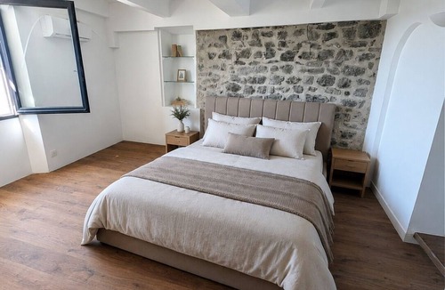 Le Castellet Apartment | Apartment in the heart of Le Castellet