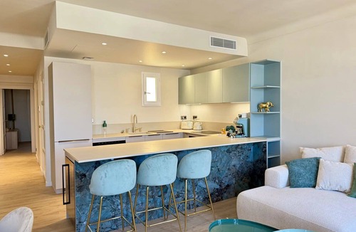Saint-Tropez City Centre Apartment | Apartment in the port of Saint-Tropez