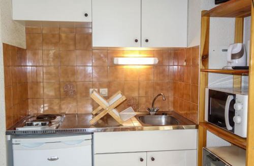Les Contamines-Montjoie Apartment | Apartment La Borgia A- B- C-1 by Interhome