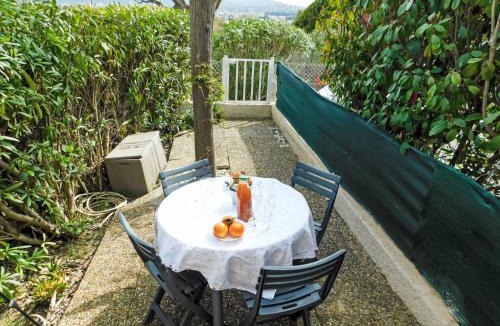 Six-Fours-les-Plages Apartment | Apartment L'Olympie by Interhome