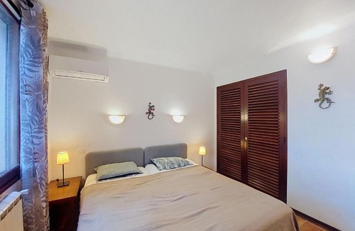 Le Brusc Apartment | Apartment La Cigale by Interhome
