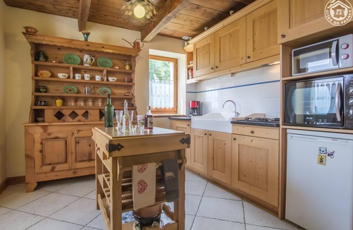 Montricher-Albanne Apartment | Apartment 'Le Blanchon' with Mountain View and Wi-Fi