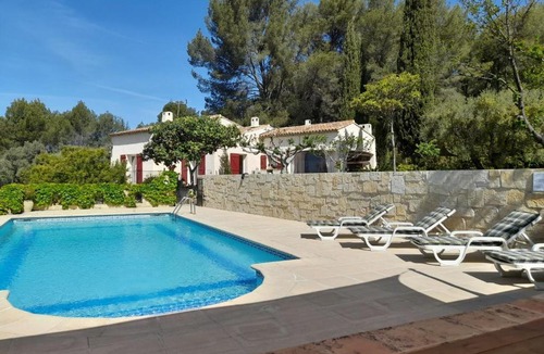 Le Castellet Apartment | Apartment Le Mas Line by Interhome