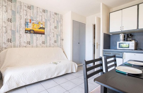 La Madrague Apartment | Apartment Les Aigues Marines-1 by Interhome