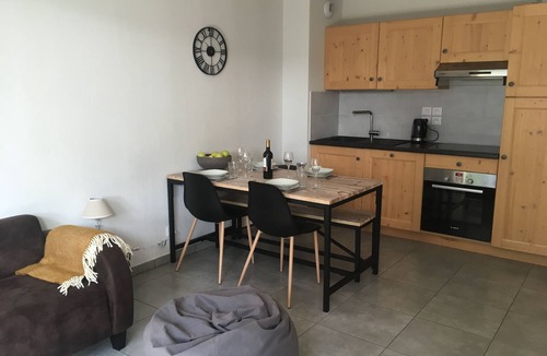 Samoens Apartment | Apartment Marmot Samoens. Superb 2 BR close to village centre and ski bus