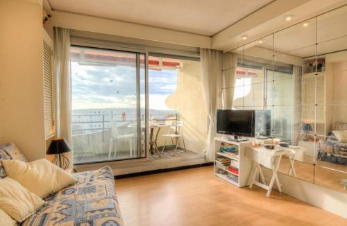 Le Couchant Apartment | Apartment Paradis du Soleil-4 by Interhome