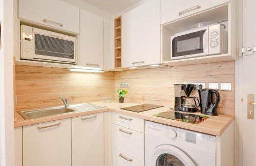 Sainte-Maxime City Centre Apartment | Apartment Régina-13 by Interhome