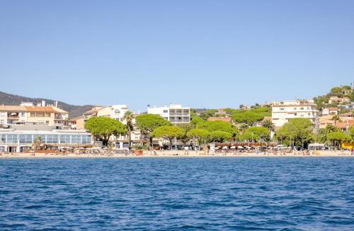Sainte-Maxime City Centre Apartment | Apartment Régina-2 by Interhome