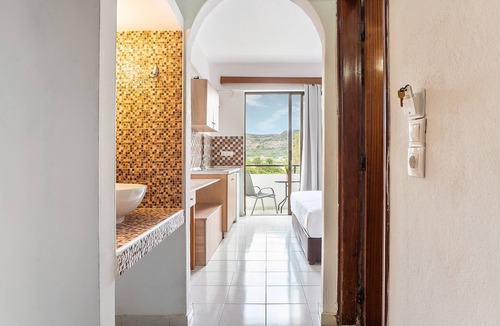 Faliraki Apartment | Apartment 'Sotirakis Standard Room 8' with Mountain View, Wi-Fi and Air Conditioning