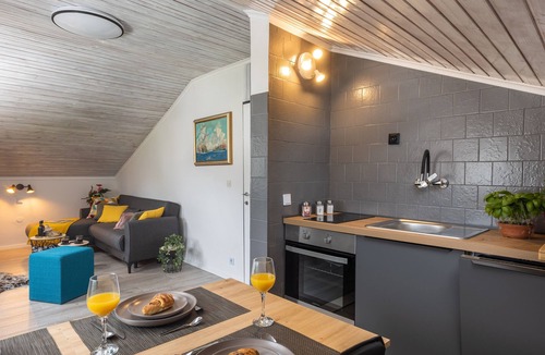 Mokosica Apartment | Apartment Tete Mare - Three Bedroom Apartment with Terrace