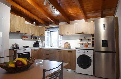 Skala Apartment | Apartment 'The Country House' with Sea View, Wi-Fi and Air Conditioning