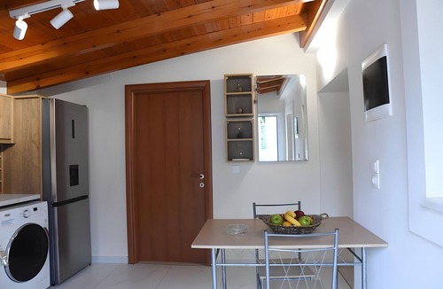 Skala Apartment | Apartment 'The Country House' with Sea View, Wi-Fi and Air Conditioning
