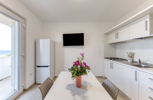 Torre San Giovanni Apartment | Apartment 'Unit 1' with Air Conditioning