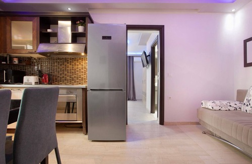 Alikanas Apartment | Apartment "Villa Dionysia A2" close to the Beach with Shared Pool & Wi-Fi