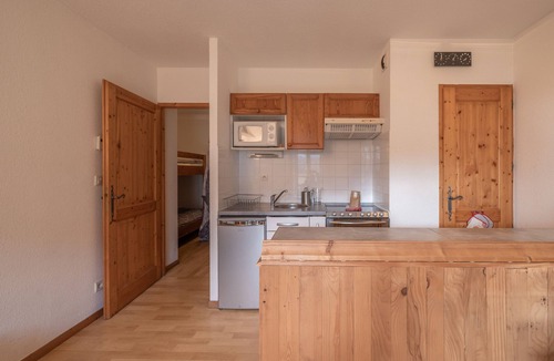 Samoens Apartment | Apartment with Terrace & Pools in Samoëns