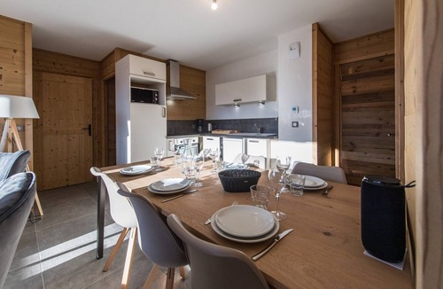 La Toussuire Apartment | Apartment with view - up to 6 guests
