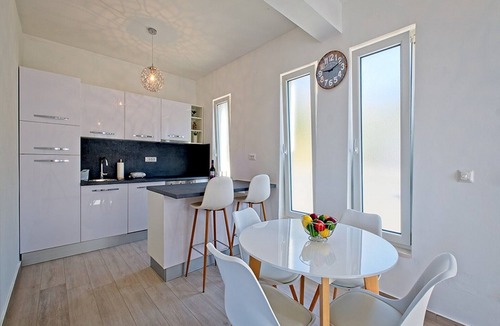 Brasina Apartment | Apartments Grljević - One Bedroom Apartment with Balcony and Sea View