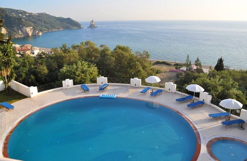 Agios Gordios Apartment | Apartments "Maria" with pool with panoramic views on Agios Gordios beach
