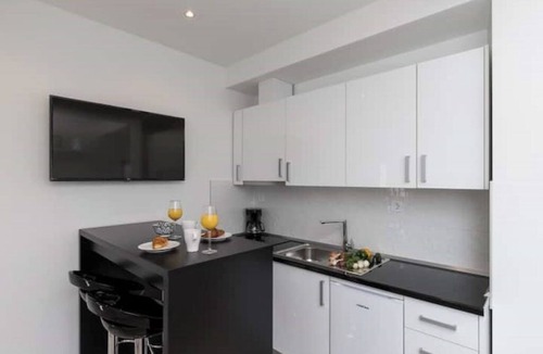 Mokosica Apartment | Apartments Siblings- Superior One Bedroom Apartment with Terrace and Garden View