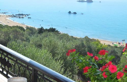 Parelia Apartment | Apartments with swimming pool and sea view - Pelekas Beach