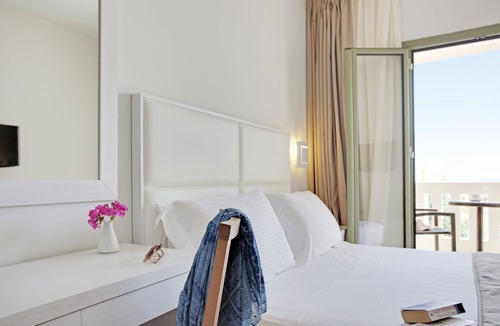 Marathokampos Hotel | Aphrodite Samos Superior Studios & Apartments