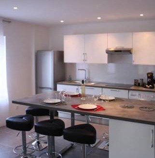 Bastide Giraud House | Appart dans maison 2 km de la plage