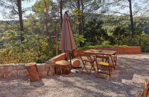 Taradeau Apartment | Appart "Pins & parasol", piscine chauffée et bain à remous