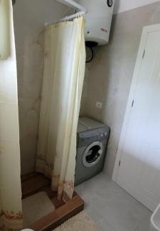 Qafe e Gjashtes Apartment | Appartamento - Orchidea con parcheggio