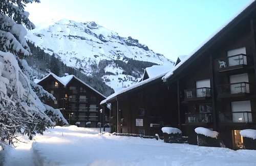 Les Contamines-Montjoie Apartment | Appartement Cosy rez de Jardin Proche Télécabines