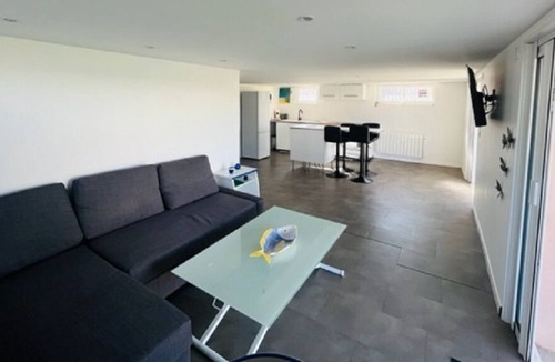 Saint-Symphorien-d'Ozon Apartment | Appartement en Rez-de-jardin Entre Vienne et Lyon