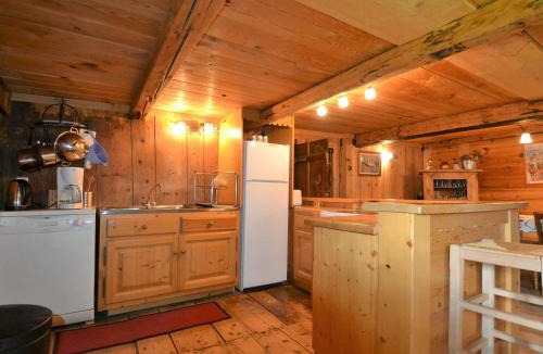 Notre-Dame-de-Bellecombe Apartment | Appartement 145m², 8 pers, terrasse, animaux admis - FR-1-505-46