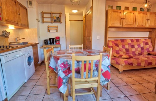 Notre-Dame-de-Bellecombe Apartment | Appartement cosy au pied des pistes avec wifi et parking - FR-1-505-102