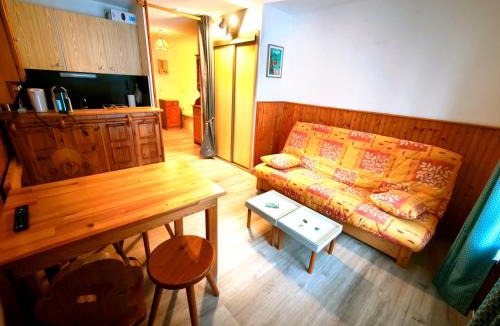 Saint-Leger-les-Melezes Apartment | Appartement en rez-de-jardin à 300m des pistes
