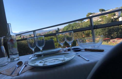 Bastide Giraud Apartment | Appartement 2 personnes calme proche de la mer piscine tennis