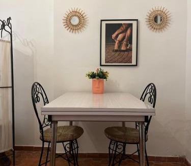 Aups Apartment | Appartement atypique pour 2 personnes