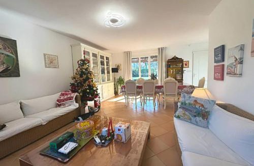 Les Mayons Apartment | Appartement avec piscine à Les Mayons, 90 m²