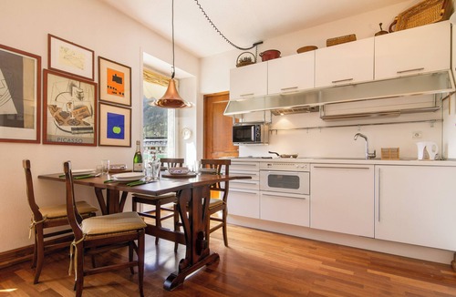 Chamonix City Centre Apartment | Appartement Belle Epoque, Chamonix, France