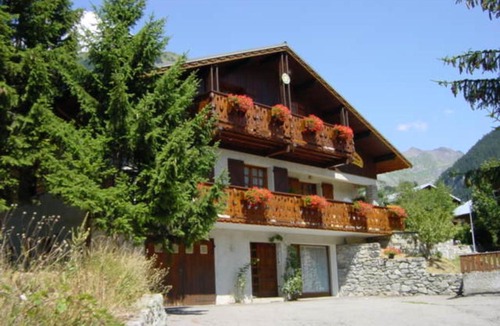 Champagny-en-Vanoise Apartment | Appartement cosy 2 pièces avec balcon, proche centre et télécabine - Champagny-en-Vanoise - FR-1-464-145