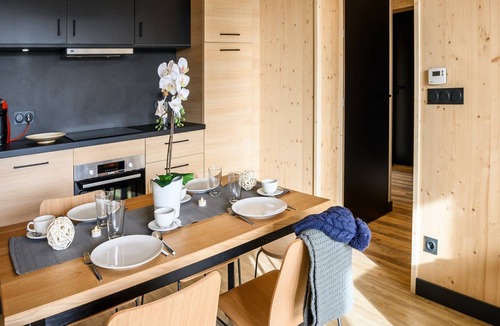 Le Corbier Condo | Appartement Chaleureux Au Pied des Pistes | Accès Piscine + Hammam