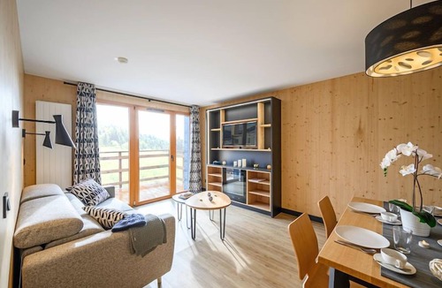 Le Corbier Condo | Appartement Chaleureux Au Pied des Pistes | Accès Piscine + Hammam