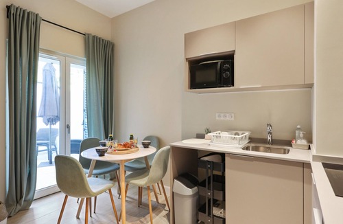 California - Pezou Apartment | Appartement des Anges - Welkeys