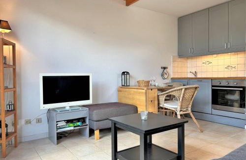 Cavaliere Beach Apartment | Appartement Duplex 100m Plage, Terrasse, Parking, 4 Couchages - Le Lavandou - FR-1-251-533